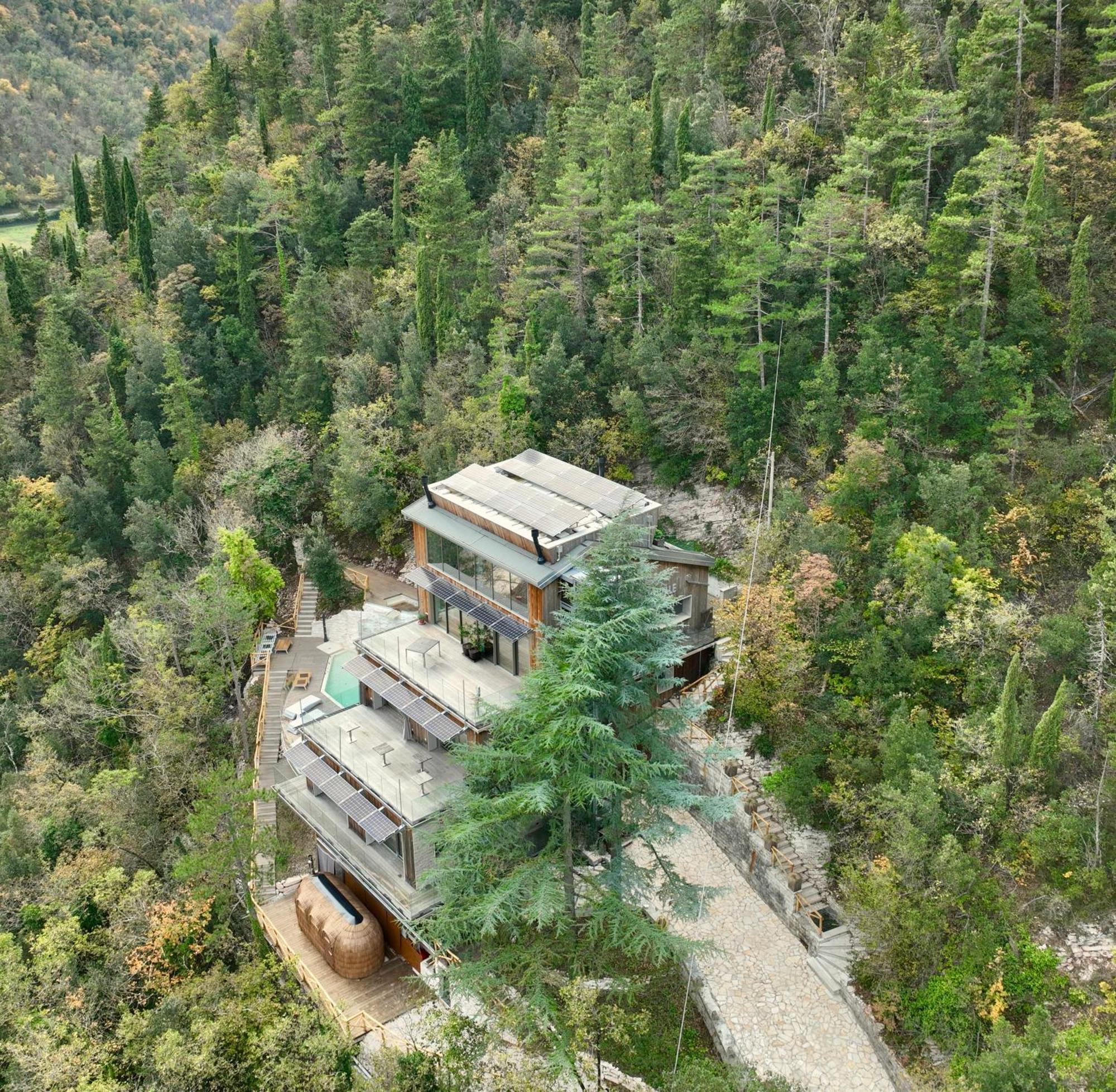 La Forestale Luxury Ecolodge Piano Terra- Appt Acqualagna Bagian luar foto